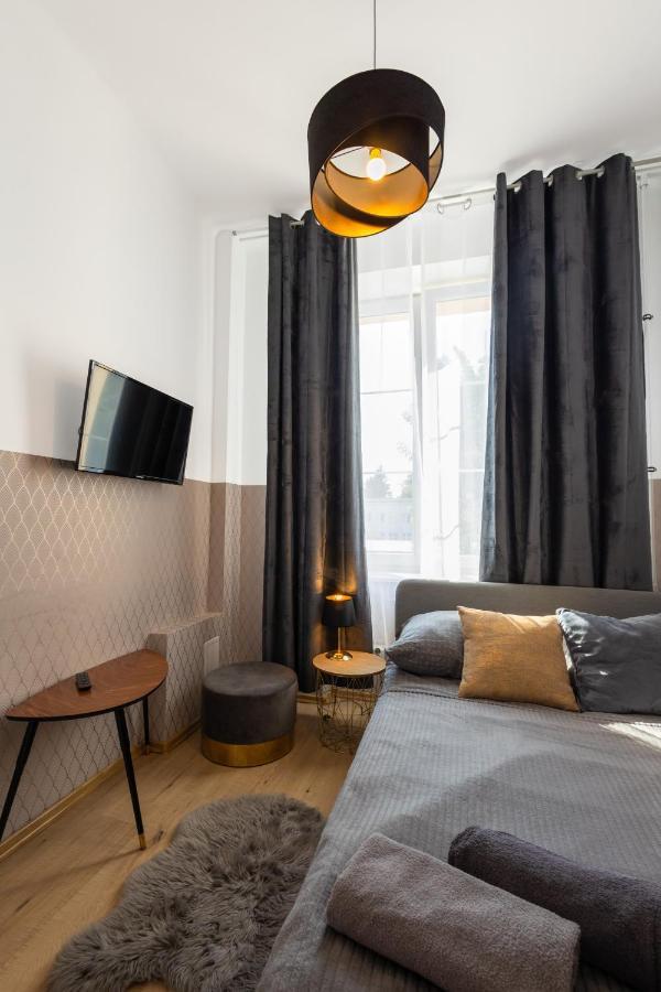 Clicktheflat Aleje Niepodleglosci Center Apart Rooms 华沙 外观 照片